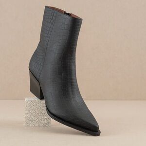 Oasis Society Miley Boot - New in Box